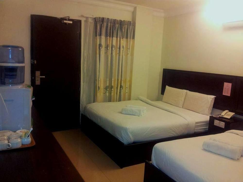 Hotel Bintang Indah Kota Bharu Buitenkant foto